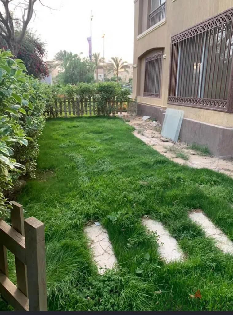 شقة فى مدينتى  320 م2 بحرى للبيع كاش كود 12309