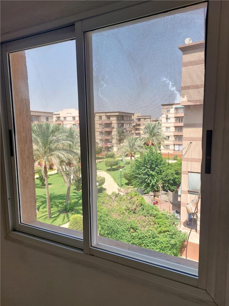 شقة فى مدينة الرحاب  200 م2 شرقي وغربي للبيع كاش كود 15271