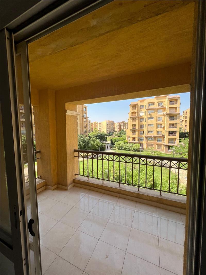 شقة فى مدينتى  175 م2 بحرى للبيع كاش كود 15968