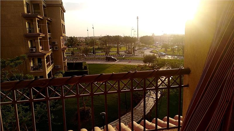 شقة فى مدينتى  240 م2 شرقى للايجار قانون جديد كود 2235