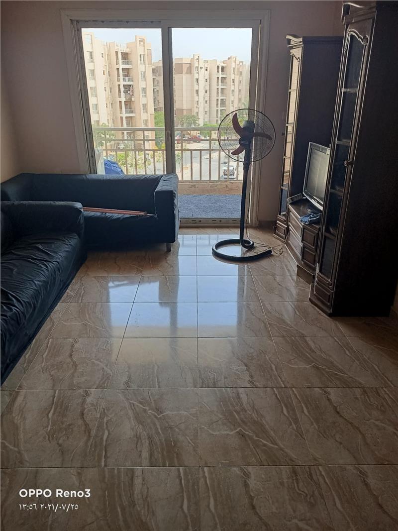 شقة فى مدينتى  96 م2 قبلى للايجار قانون جديد كود 33977