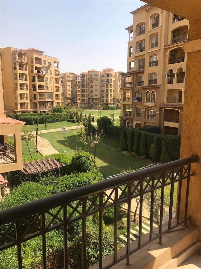 شقة فى مدينتى  107 م2 قبلى للبيع كاش كود 40692