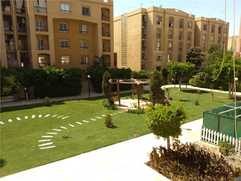 شقة فى مدينة الرحاب  90 م2 غربى للايجار قانون جديد كود 43187