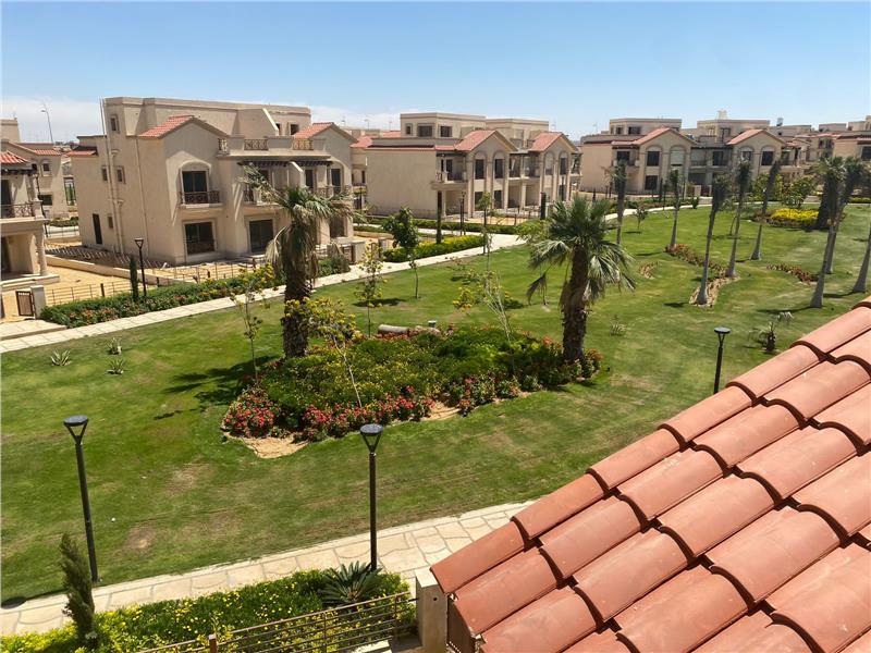 فيلا فى مدينتى  193 م2 بحرى للبيع تقسيط كود 47562