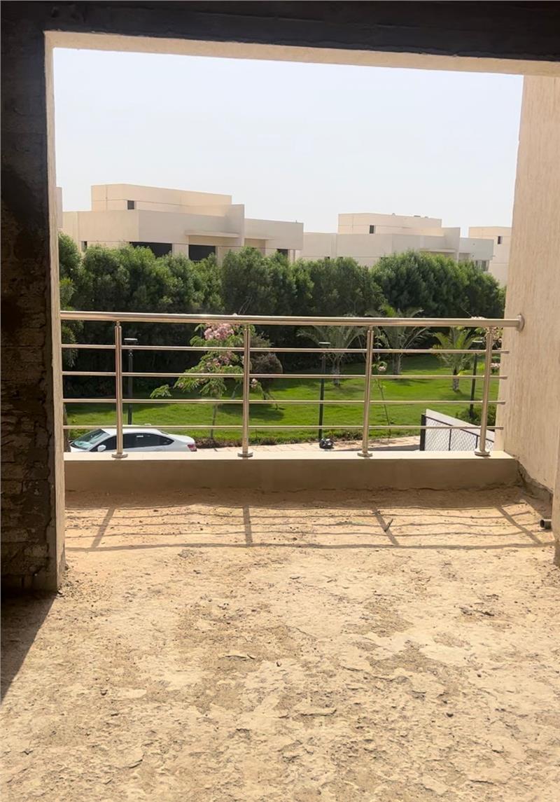 فيلا فى مدينتى  309 م2 بحرى للبيع تقسيط كود 48608