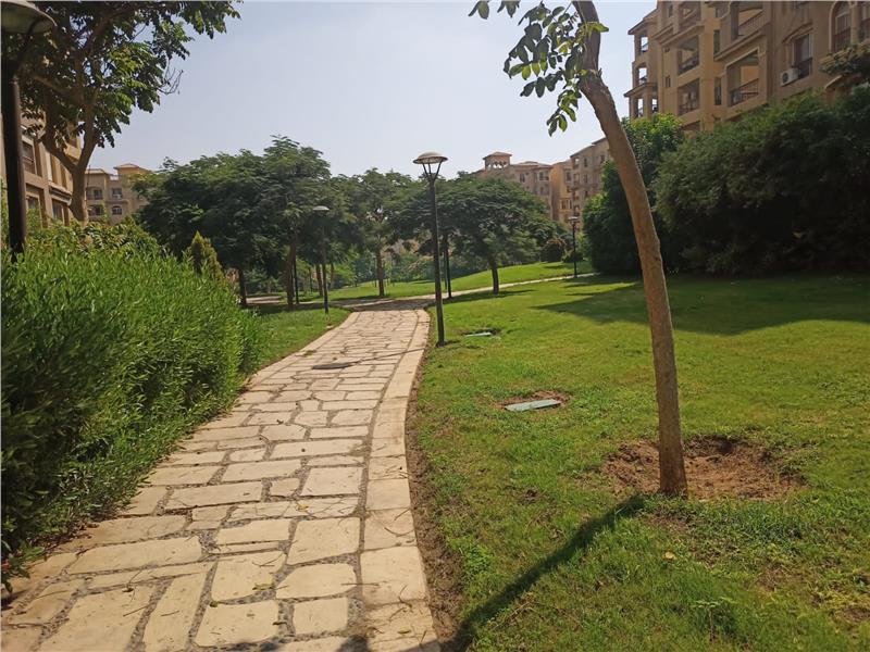 شقة فى مدينتى  136 م2 قبلى للبيع كاش كود 48806