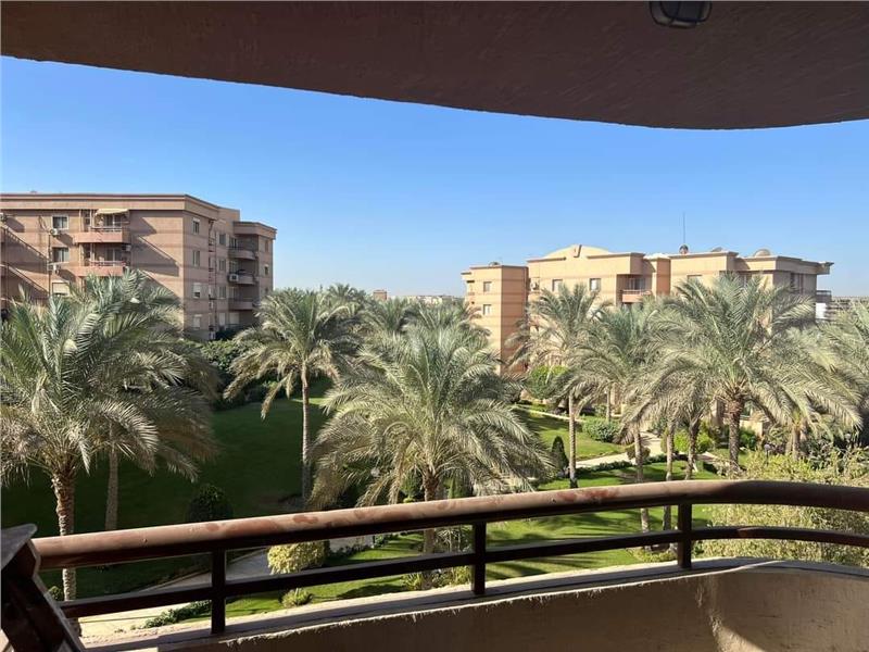 شقة فى مدينة الرحاب  135 م2 بحري و قبلي للايجار قانون جديد كود 49163