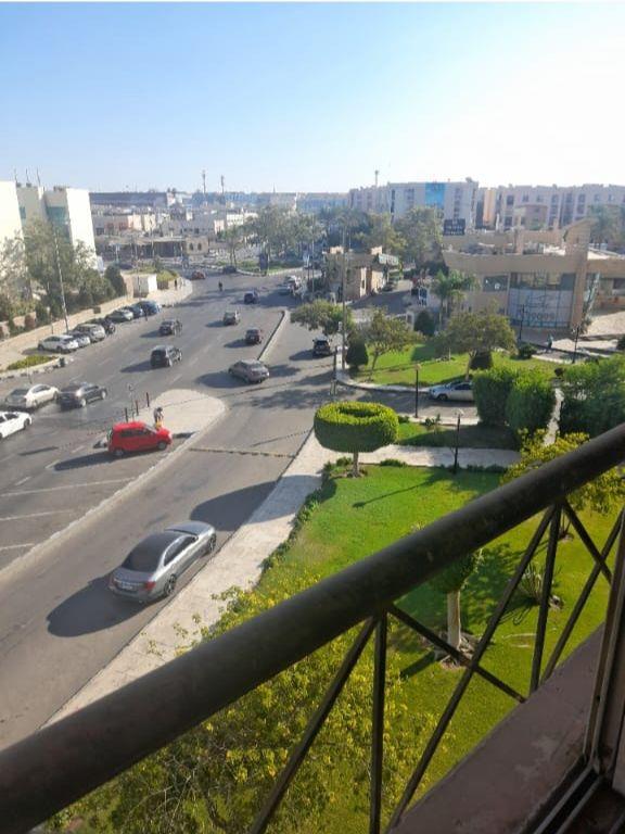 شقة فى مدينة الرحاب  90 م2 شرقي وقبلي للايجار مفروش كود 49228