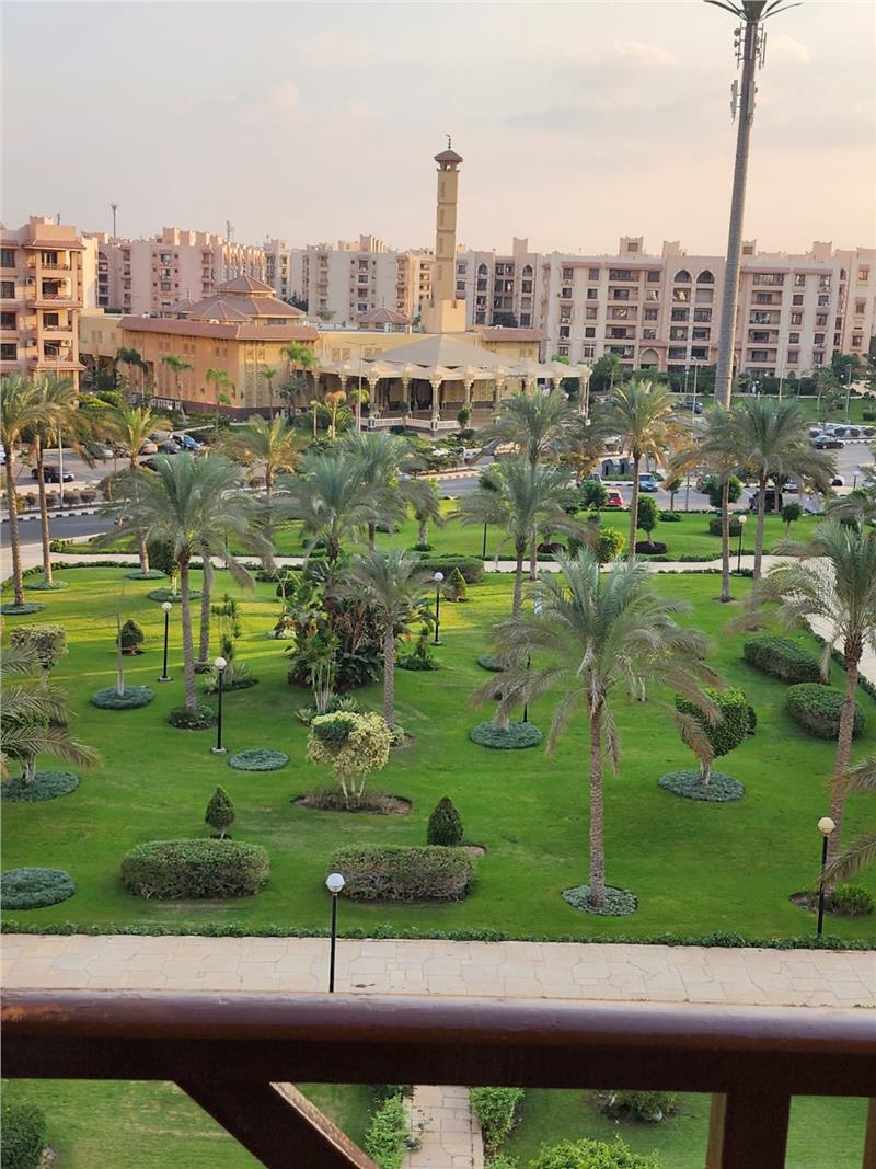 شقة فى مدينة الرحاب  90 م2 غربى للبيع كاش كود 49335