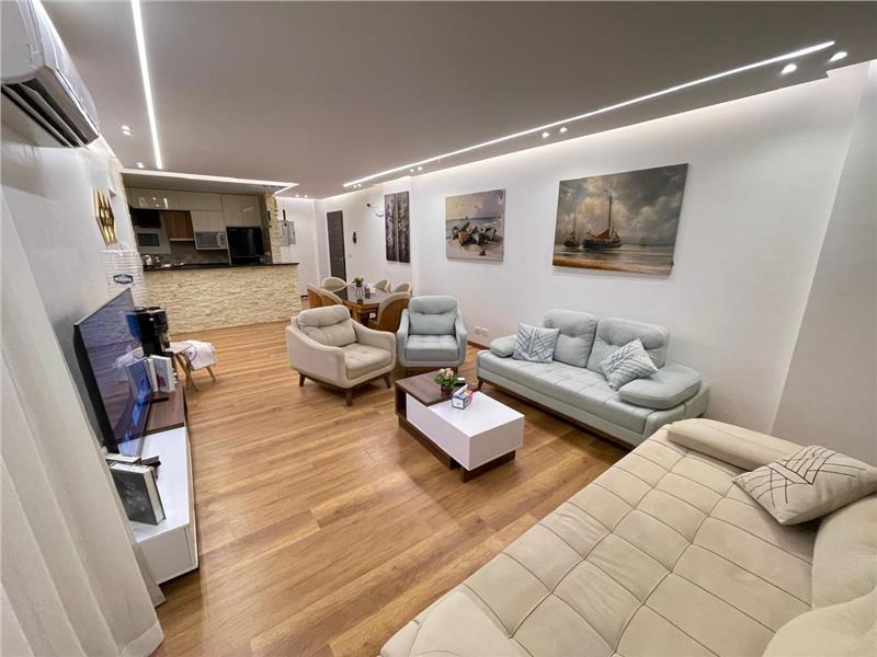 شقة فى مدينتى  136 م2 بحرى للايجار مفروش كود 51342