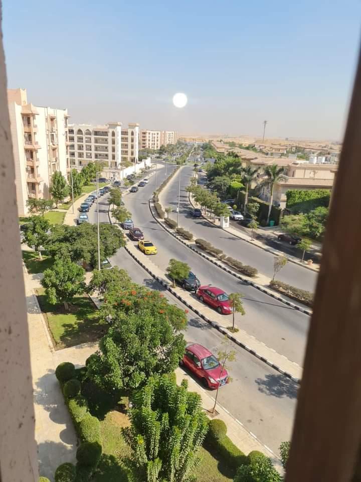 شقة فى مدينة الرحاب  196 م2 شرقي وغربي للبيع كاش كود 52022