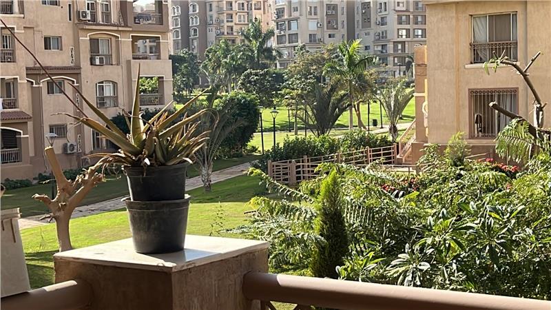 شقة فى مدينتى  270 م2 شرقي وغربي للبيع كاش كود 53492