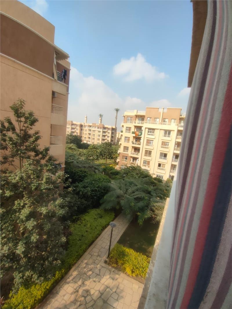 شقة فى مدينتى  133 م2 بحرى للبيع كاش كود 53672