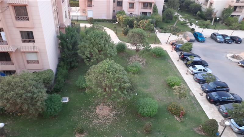 شقة فى مدينة الرحاب  161 م2 بحري و قبلي للبيع كاش كود 54520