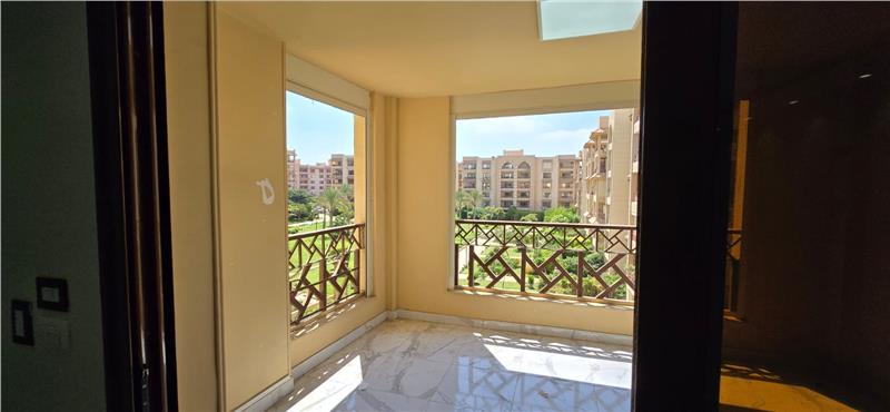 شقة فى مدينة الرحاب  252 م2 بحري و قبلي للبيع كاش كود 54618