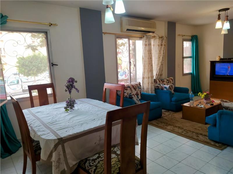 شقة فى مدينة الرحاب  136 م2 بحري و قبلي للايجار مفروش كود 54880