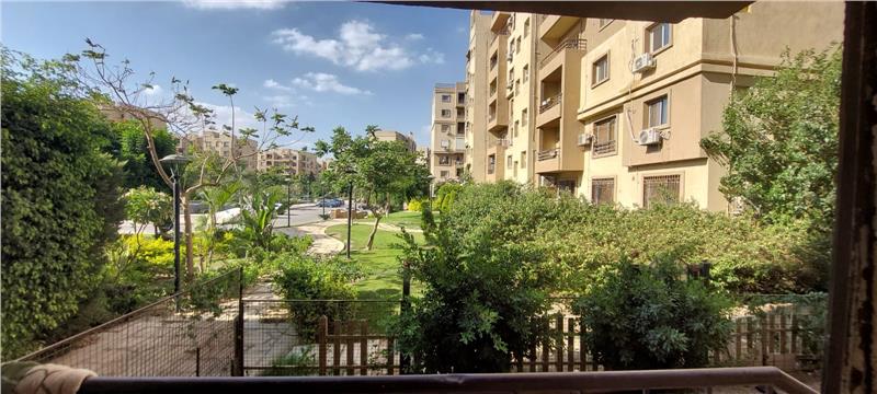 شقة فى مدينتى  122 م2 بحري و قبلي للبيع كاش كود 54918