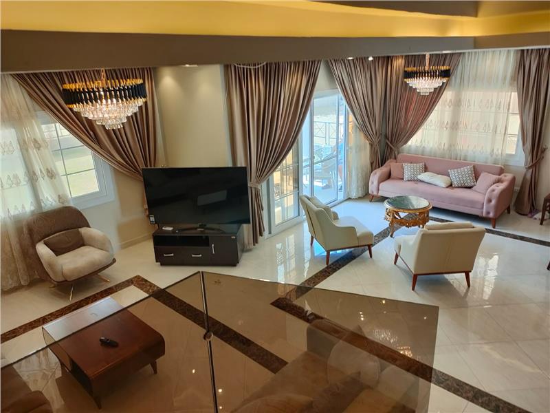 فيلا فى مدينتى  400 م2 بحرى للبيع كاش كود 55029