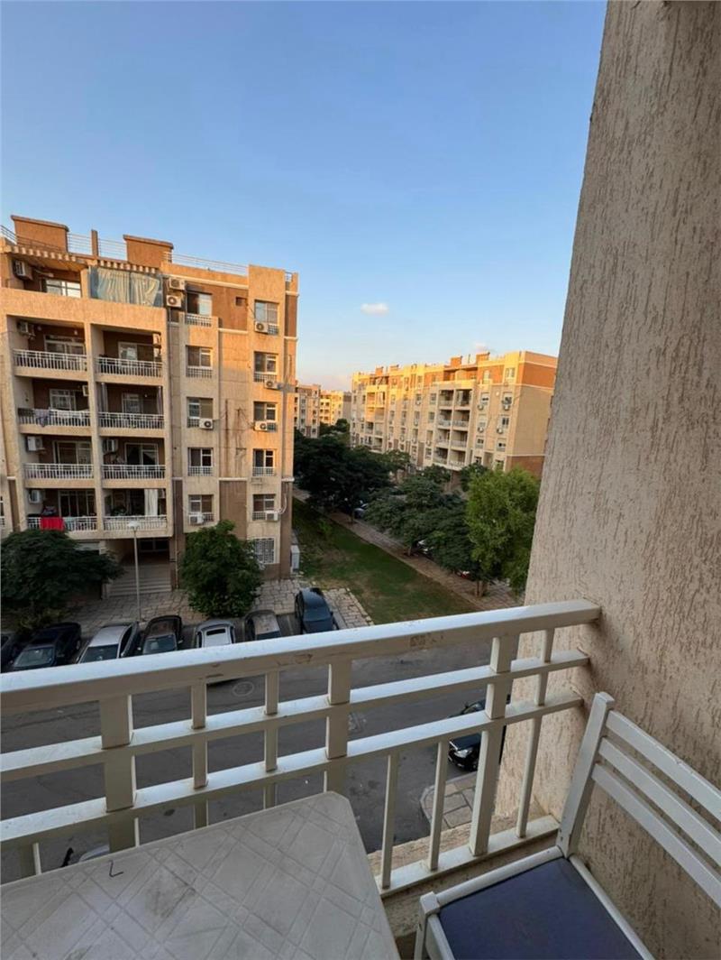 شقة فى مدينتى  82 م2 بحرى للبيع كاش كود 55079