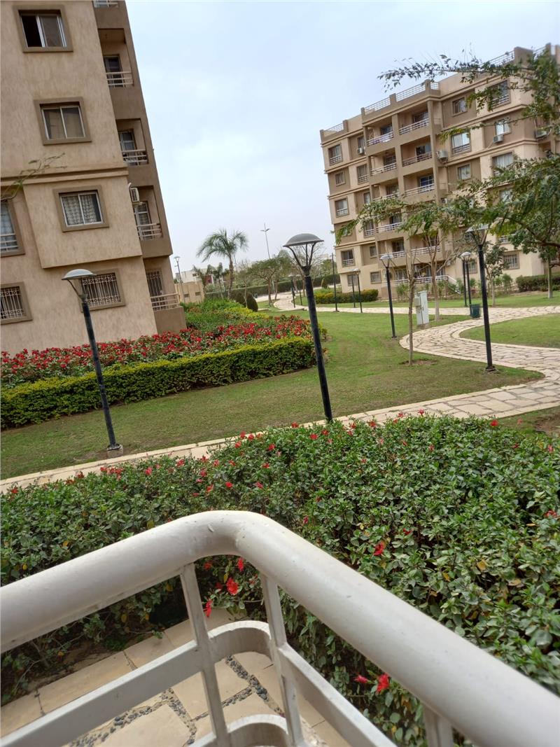 شقة فى مدينتى  106 م2 بحري وغربي للايجار مفروش كود 55171