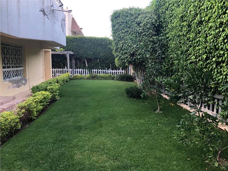 فيلا فى مدينة الرحاب  600 م2 شرقي وغربي للايجار قانون جديد كود 9751